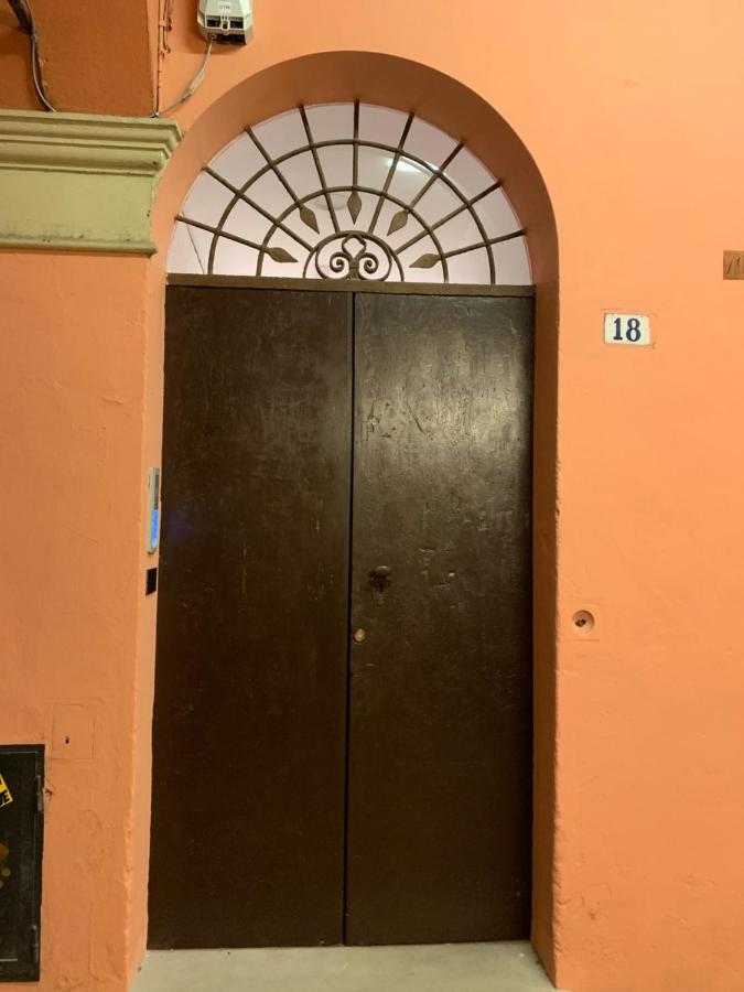 Ferienwohnung L'8Boutique Via Piella Bologna Exterior foto